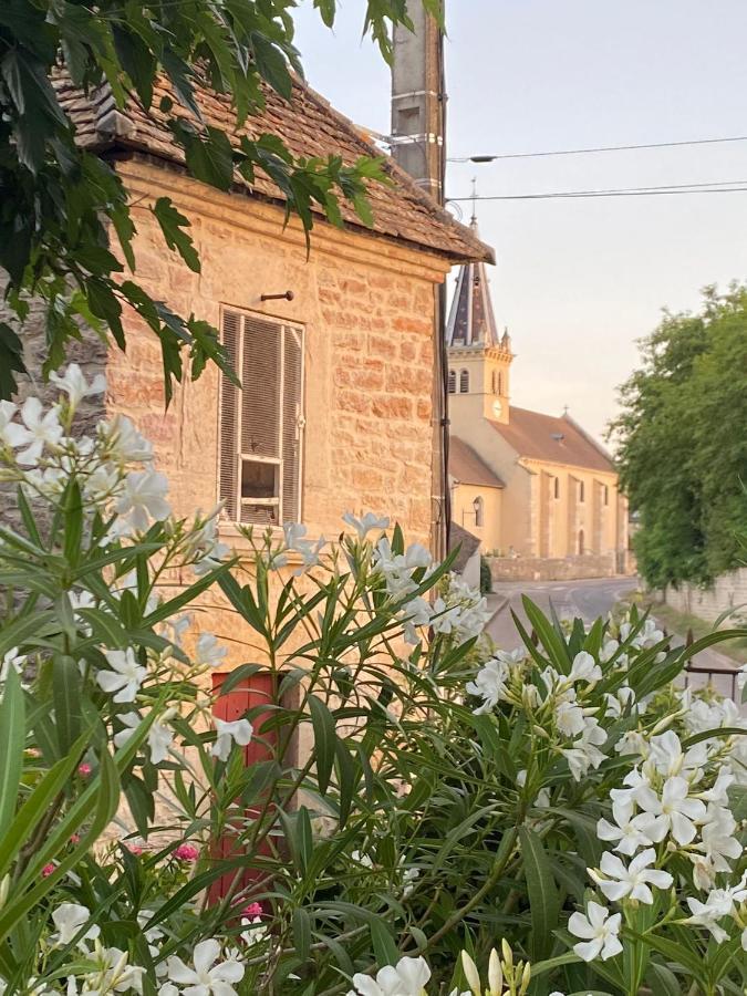 Le Pigeonnier De Saint-Loup Bed And Breakfast מראה חיצוני תמונה